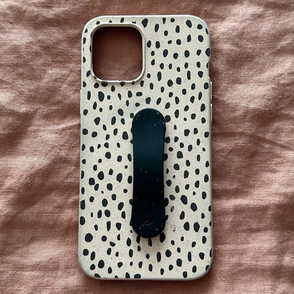 Pela Patterned Phone Case